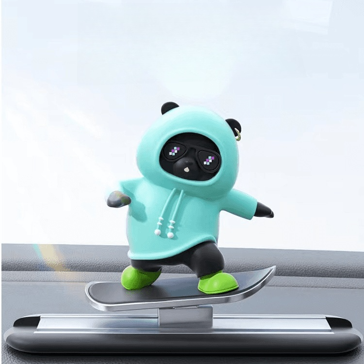 🛹🐻 ¡Conoce a Tu Nuevo Copiloto! El Adorno para Auto de Oso Patinador 🐻🛹