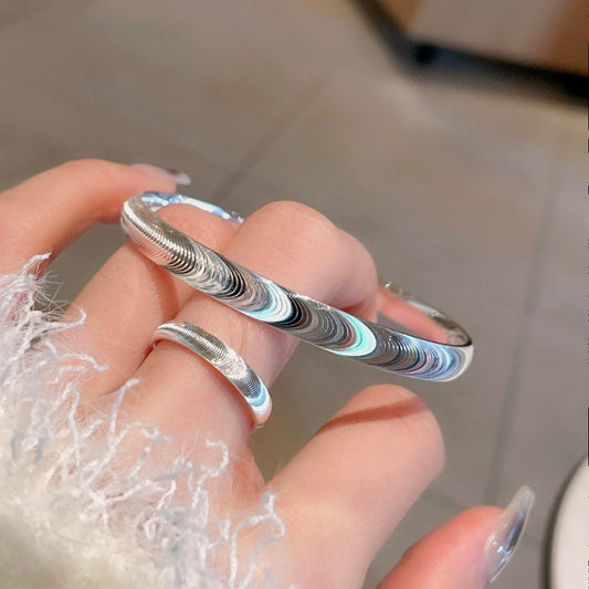 💍✨ Captura el Resplandor Misterioso – Anillo de Piedra Ojo de Gato con Pulido Espejo ✨💍